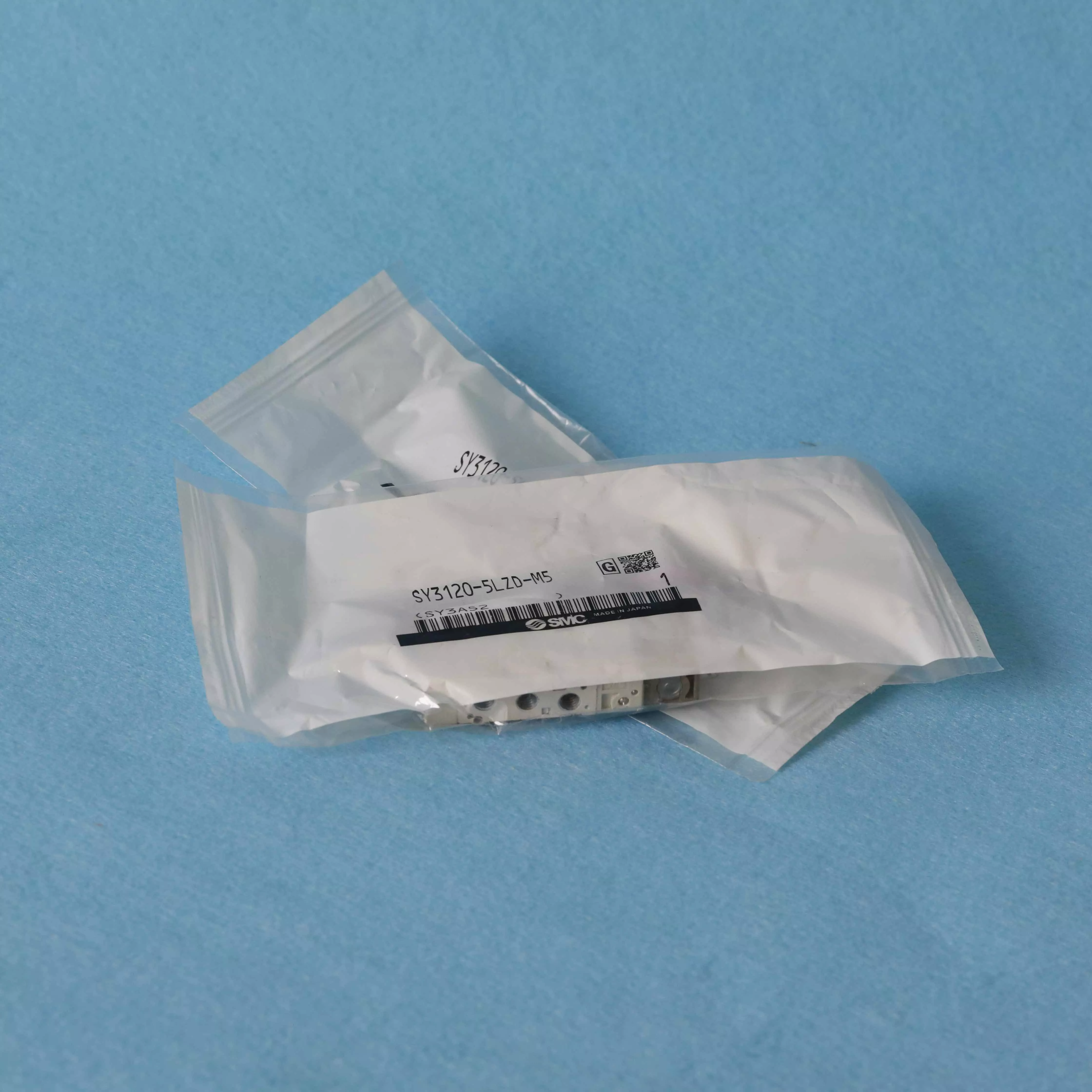 SY3120-5LZD-M5 SMC Pneumatics Solenoid Valves